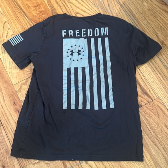 Under Armour Youth Medium Black/Gray Freedom Tee - Picture 3 of 4